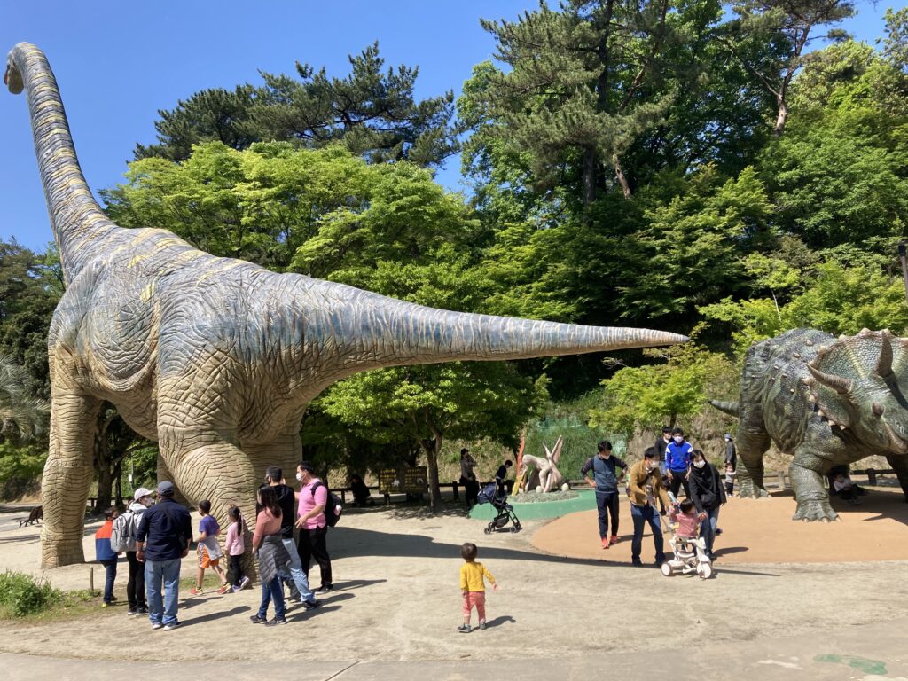 東岡崎公園恐竜２